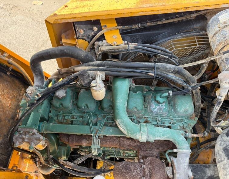 VOLVO A35